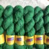 Dream Green — écheveaux de laine teinte à la main par Madame Guillotine